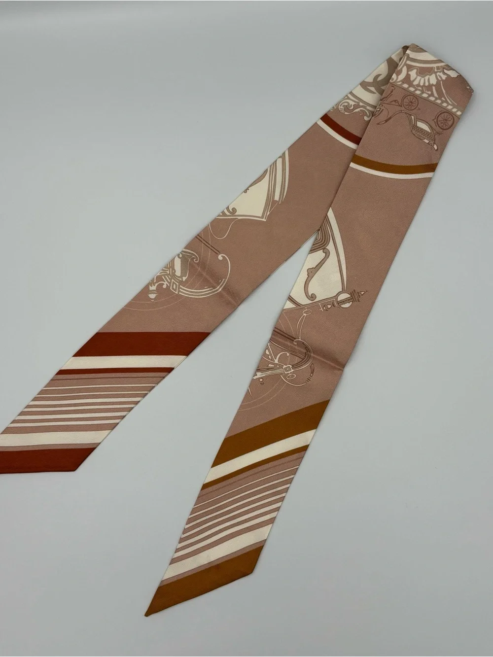Hermes Ex-Libris Forever Twilly Scarf Beige Caramel White Silk Ribbon - Picture 2 of 6